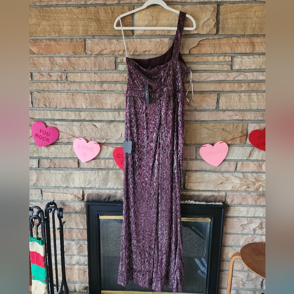 NWT Lulu's Glitter Girl Metallic Jumpsuit - Picture 4 of 5